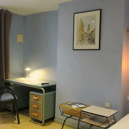 Du Petit Bois Gæstehus 3*